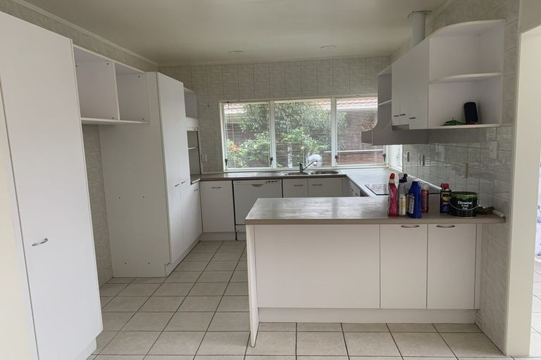 Photo of property in 53 Granger Road, Cockle Bay, Auckland, 2014