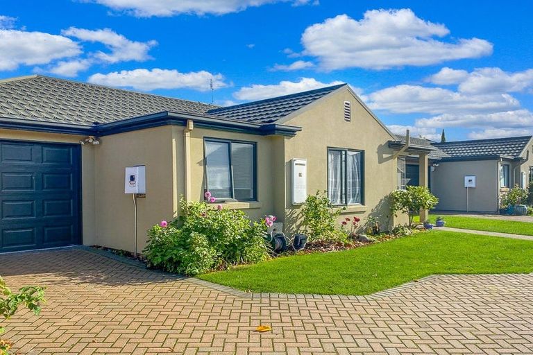 Photo of property in 12 Mahlet Street, Northwood, Christchurch, 8051