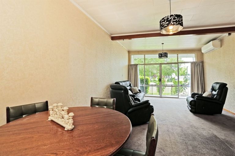 Photo of property in 247 Kenilworth Road, Mayfair, Hastings, 4122