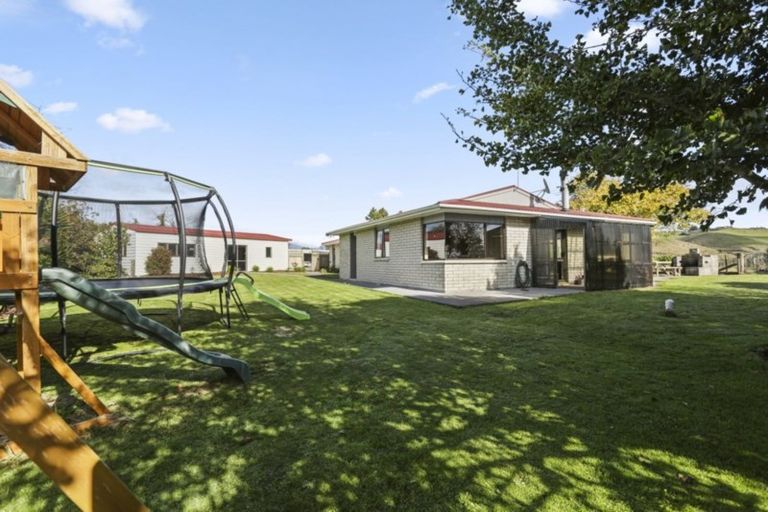 Photo of property in 1024 Mountain Road, Waiongana, Inglewood, 4389