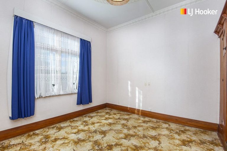 Photo of property in 105 Macandrew Road, South Dunedin, Dunedin, 9012