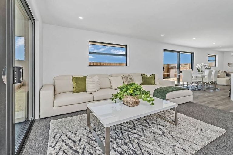 Photo of property in 9 Piwakawaka Place, Leeston, 7632