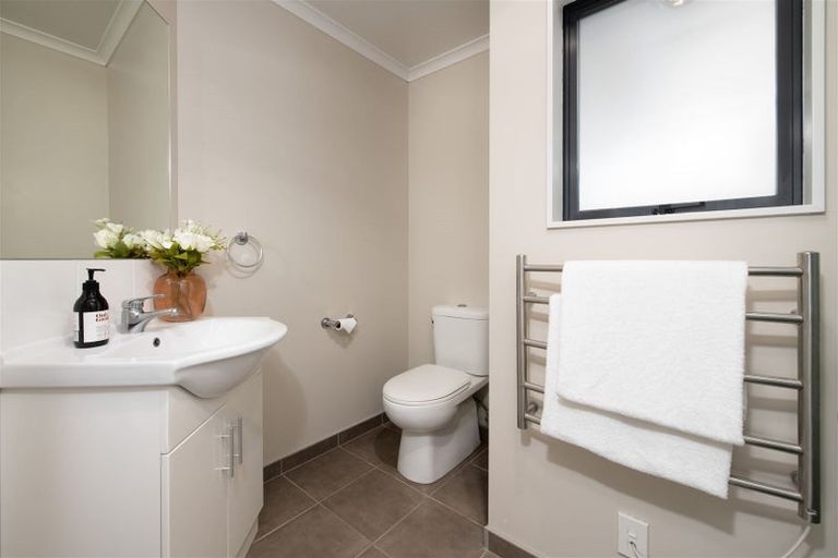 Photo of property in 348b Royal Road, Massey, Auckland, 0614