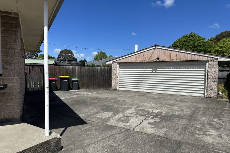 Photo of property in 16 Pimlico Place, Bishopdale, Christchurch, 8053
