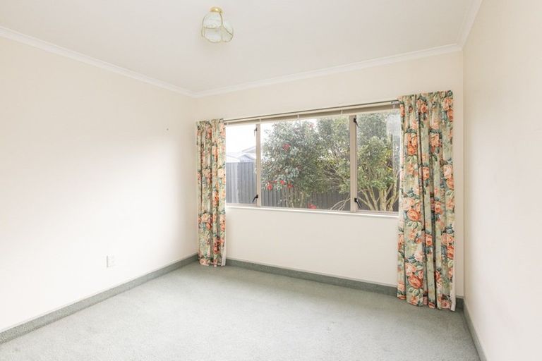 Photo of property in 2/52 Te Aute Road, Havelock North, 4130