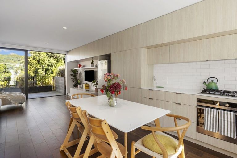 Photo of property in 2 Jean Caldwell Way, Island Bay, Wellington, 6023