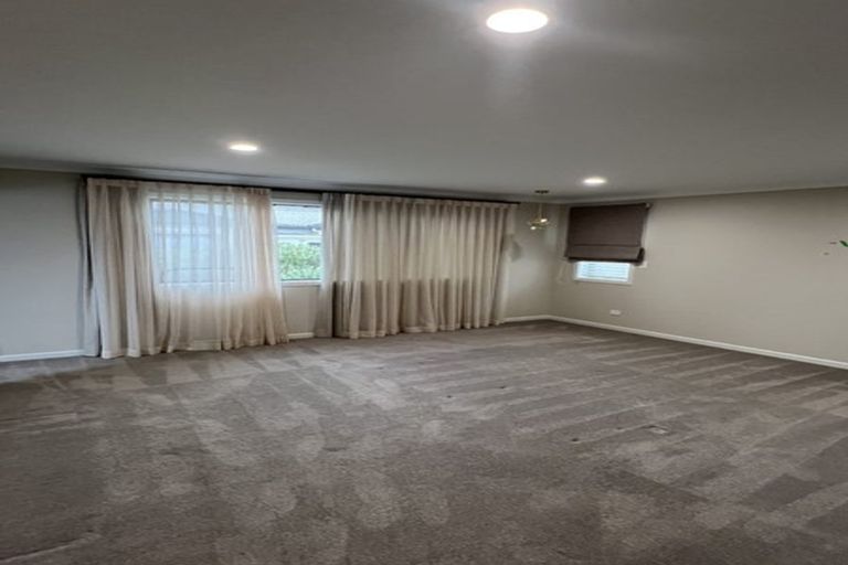 Photo of property in 112 Valderama Drive, Flat Bush, Auckland, 2019