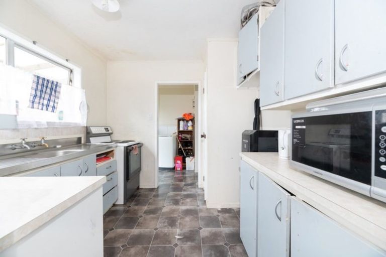 Photo of property in 29 Moncrieff Avenue, Clendon Park, Auckland, 2103