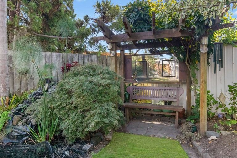 Photo of property in 42 Kupe Drive, Whitianga, 3510