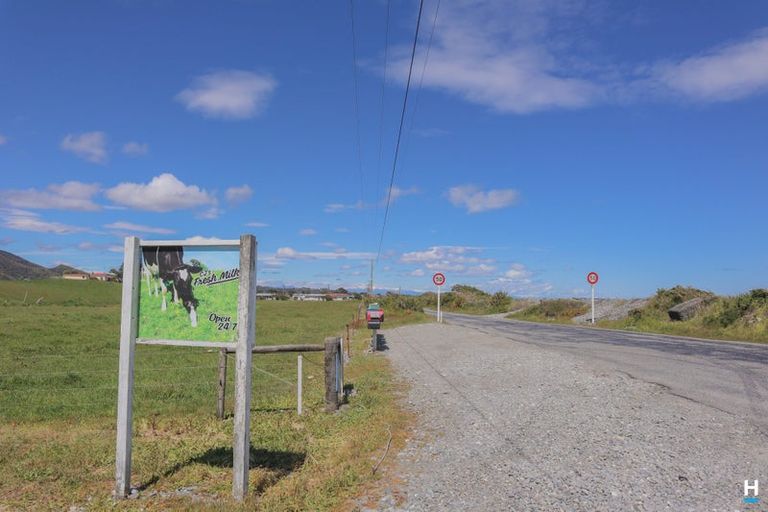 Photo of property in 98 Domett Esplanade, Cobden, Greymouth, 7802