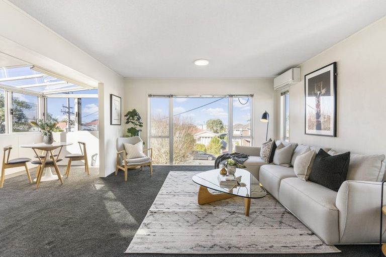 Photo of property in 4b Bruce Street, Northcote Point, Auckland, 0627