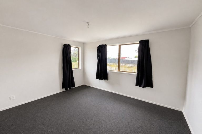 Photo of property in 6 Waterview Road, Favona, Auckland, 2024