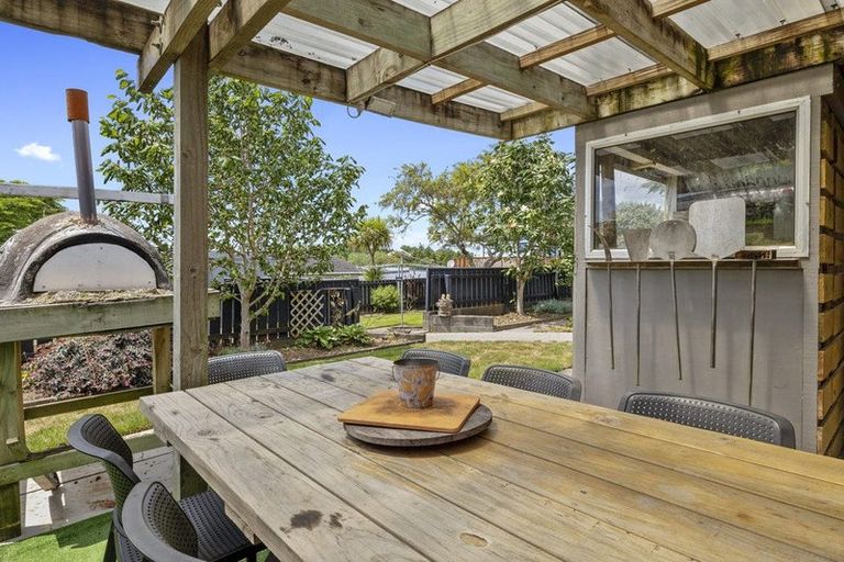 Photo of property in 11 Virginia Place, Whalers Gate, New Plymouth, 4310