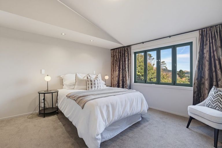 Photo of property in 168 Dyers Pass Road, Cashmere, Christchurch, 8022
