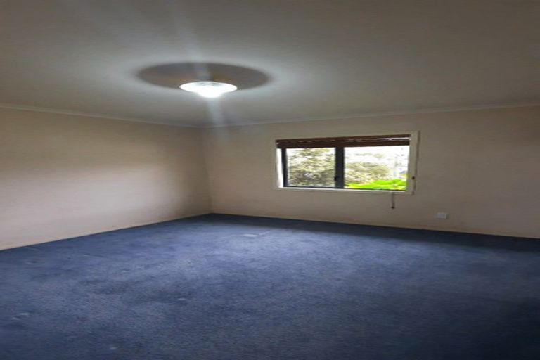 Photo of property in 10 Cinnabar Place, Westgate, Auckland, 0614