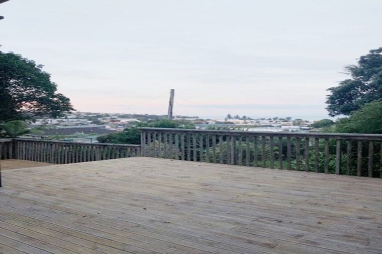 Photo of property in 1/22 Nigel Road, Browns Bay, Auckland, 0630