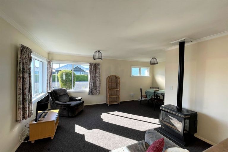 Photo of property in 25 John Street, Balclutha, 9230