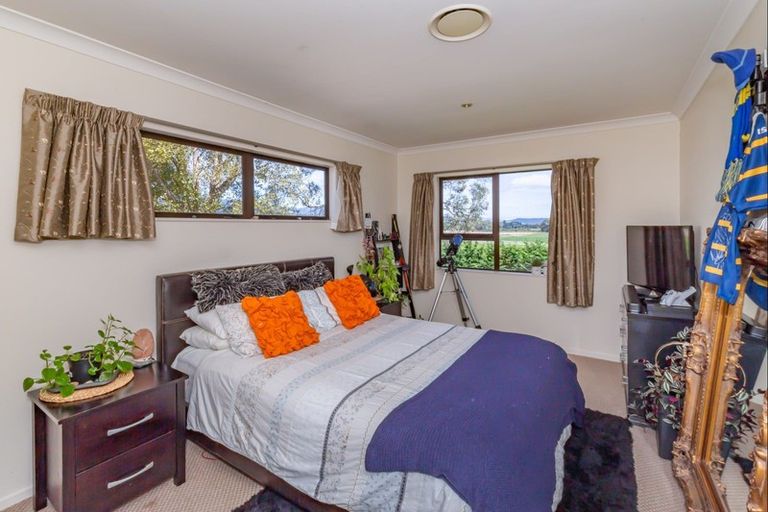 Photo of property in 115 Muhunoa West Road, Ohau, Levin, 5570