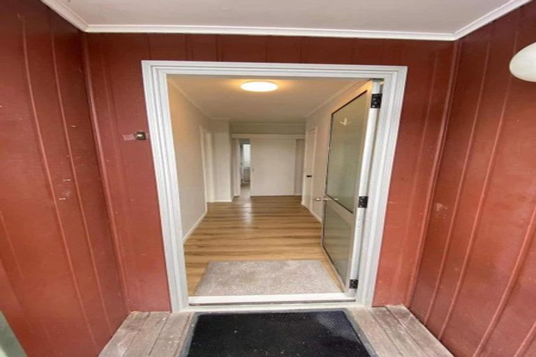 Photo of property in 75 Lewisham Street, Highland Park, Auckland, 2010