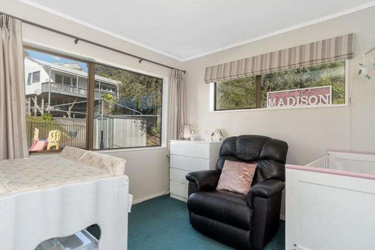 Photo of property in 77 Victory Street, Welcome Bay, Tauranga, 3112