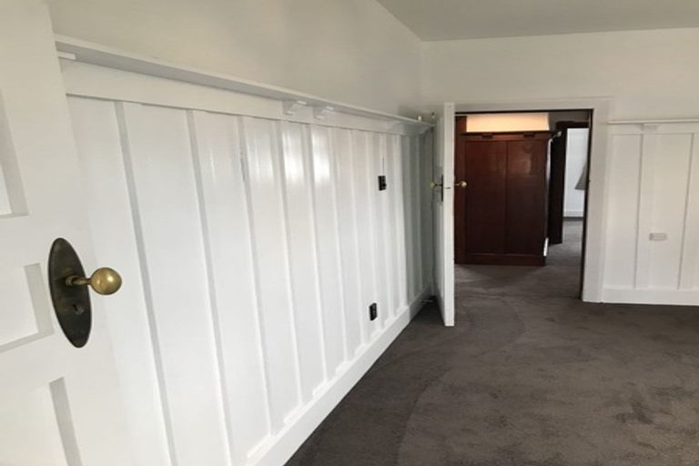 Photo of property in 216 Riccarton Road, Riccarton, Christchurch, 8041