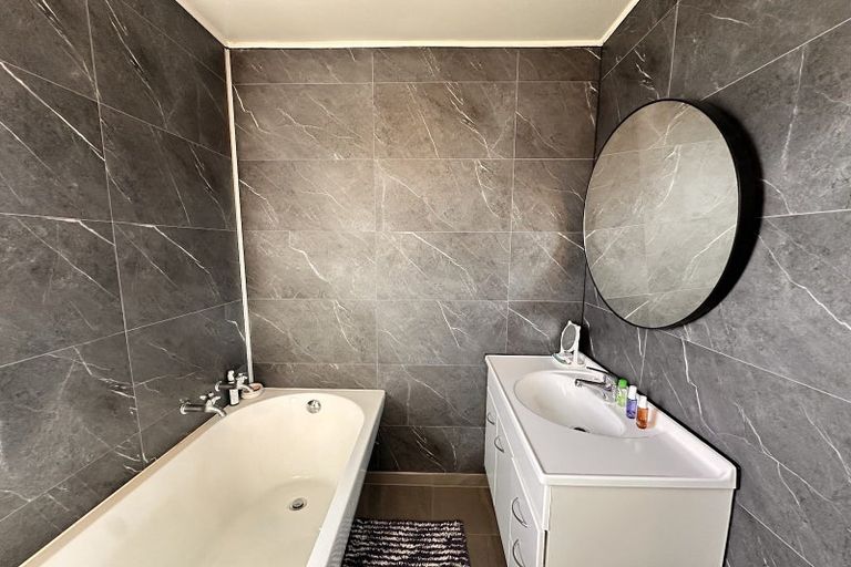Photo of property in 34 Eglinton Street, Winton, 9720