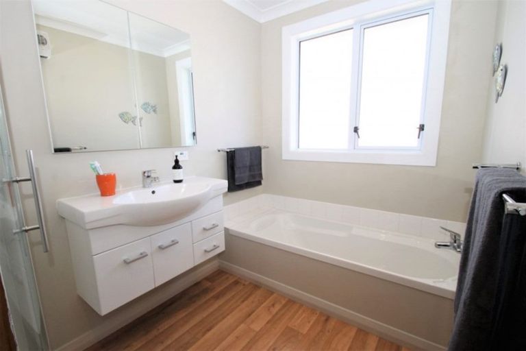 Photo of property in 26 Tay Street, Mosgiel, 9024