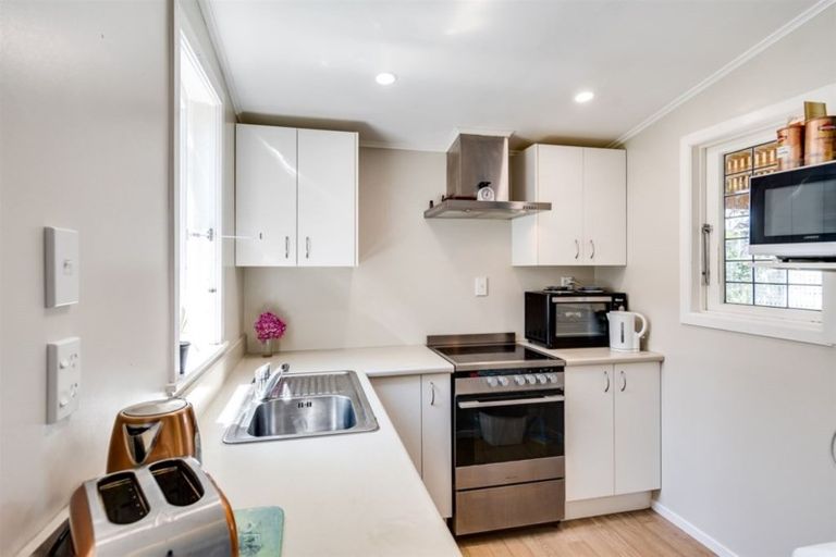 Photo of property in 11 Havelock Road, Hospital Hill, Napier, 4110