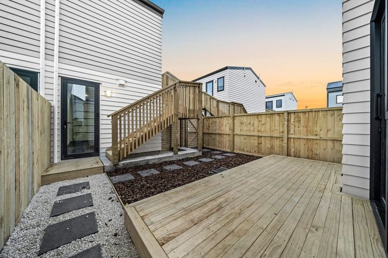 Photo of property in 22 Whare Kauri Road, Papakura, 2110