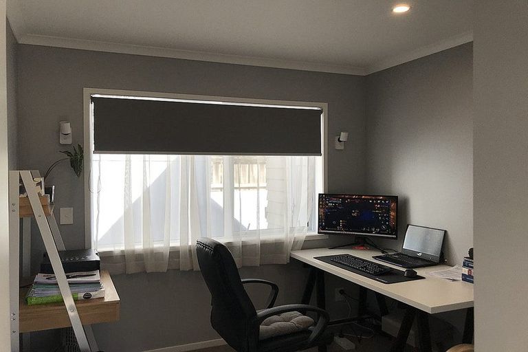 Photo of property in 20 Cypress Place, Sunnynook, Auckland, 0620