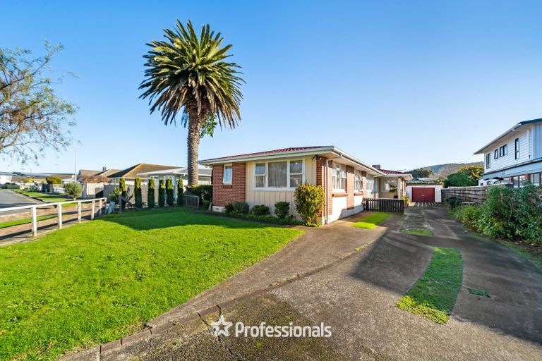 Photo of property in 83 Wai-iti Crescent, Woburn, Lower Hutt, 5010