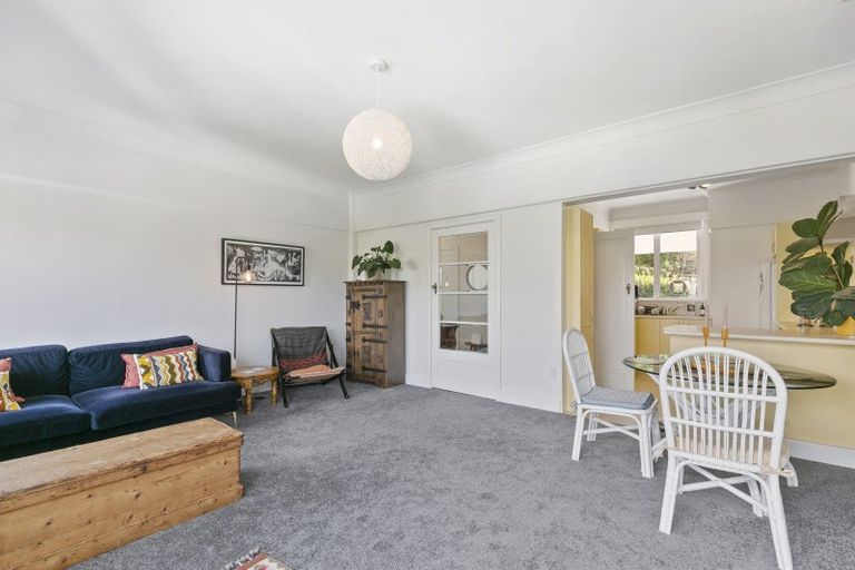 Photo of property in Samoa High Commission, 4/1 Wesley Road, Kelburn, Wellington, 6012