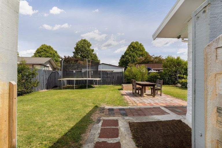 Photo of property in 40 Browning Street, Leamington, Cambridge, 3432