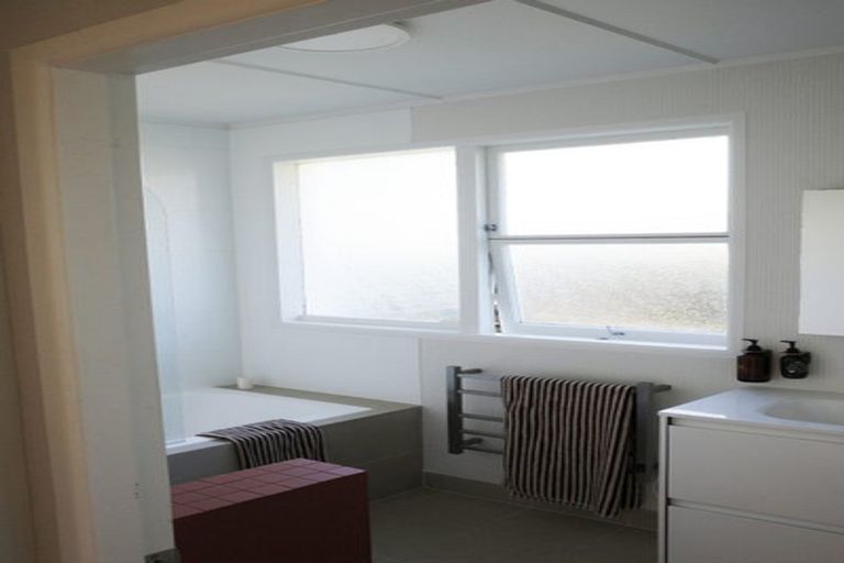 Photo of property in 3/24 Hattaway Avenue, Bucklands Beach, Auckland, 2012