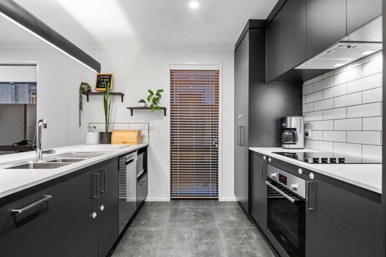 Photo of property in 20 Empire Crescent, Papamoa, 3118