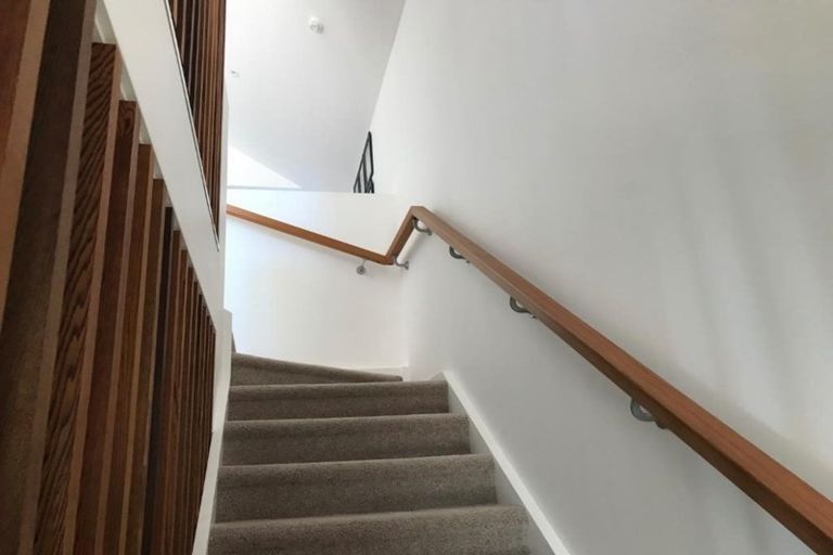 Photo of property in 2/105 Seddon Road, Frankton, Hamilton, 3204