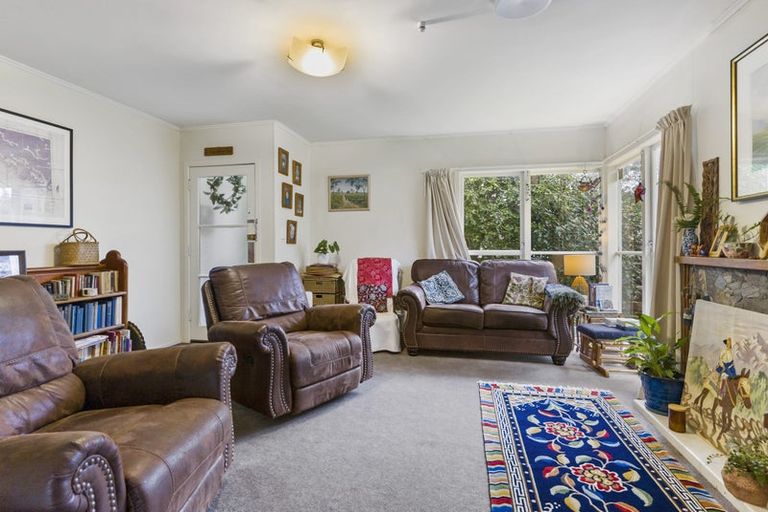 Photo of property in 20 Pinedale Place, Henderson, Auckland, 0610