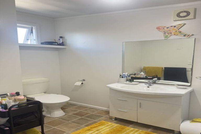 Photo of property in 5/60 Fairlie Terrace, Kelburn, Wellington, 6021