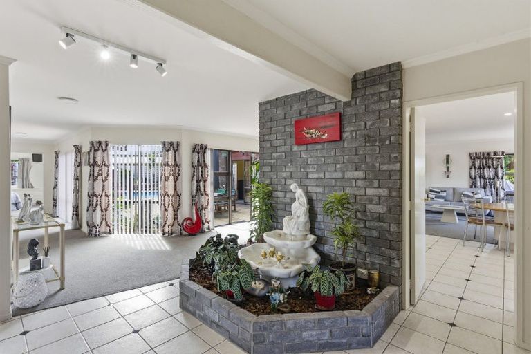 Photo of property in 11 Oakwood Grove, Paraparaumu Beach, Paraparaumu, 5032