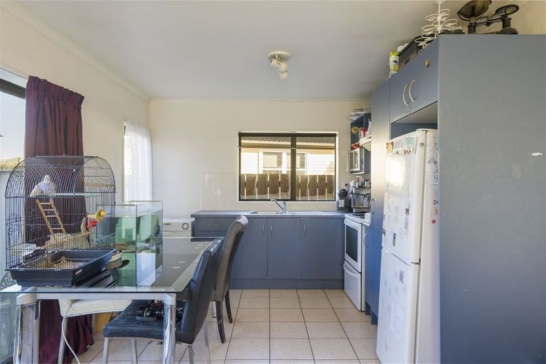 Photo of property in 37 Minaret Drive, Bucklands Beach, Auckland, 2014