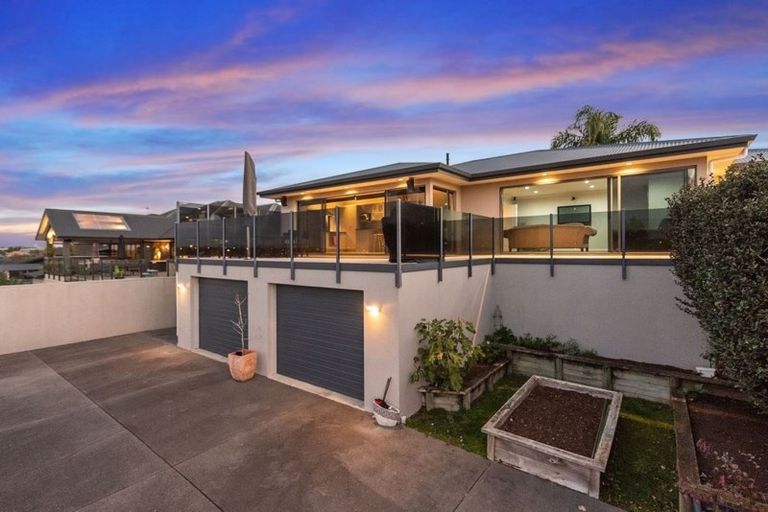 Photo of property in 38 Magellan Rise, Flagstaff, Hamilton, 3210