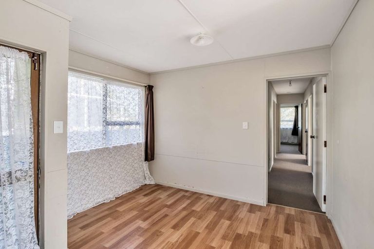 Photo of property in 2 Birch Place, Aramoho, Whanganui, 4500