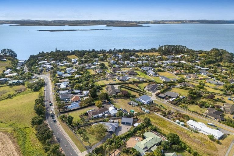 Photo of property in 47 Shelly Beach Road, Shelly Beach, Helensville, 0874
