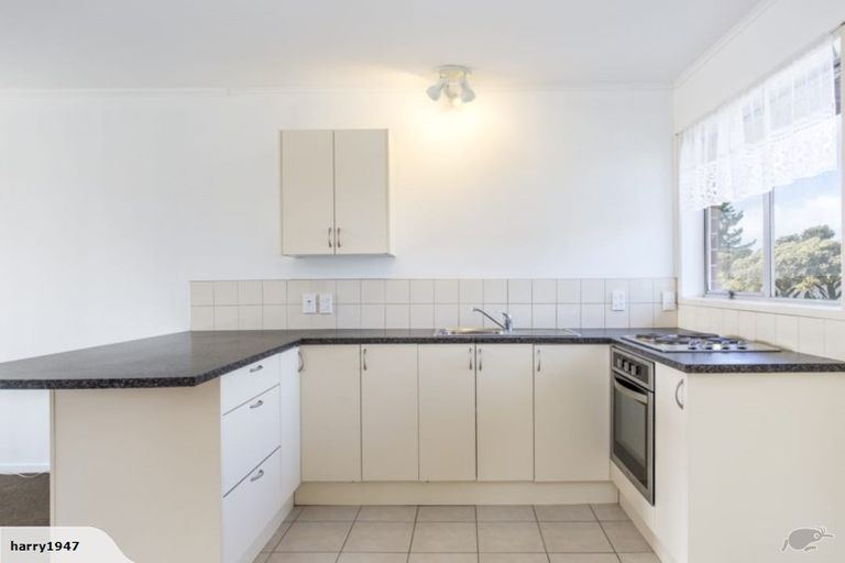 Photo of property in 1/3 Butterworth Drive, Glendene, Auckland, 0602