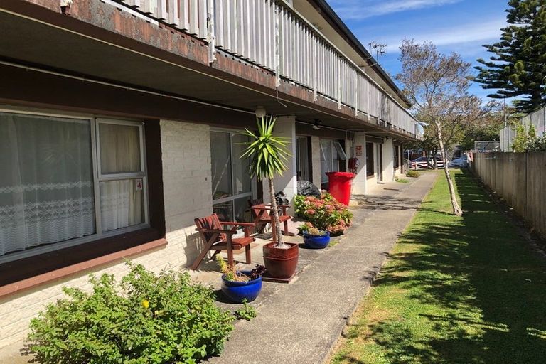 Photo of property in 4/195 Waterloo Road, Hutt Central, Lower Hutt, 5010