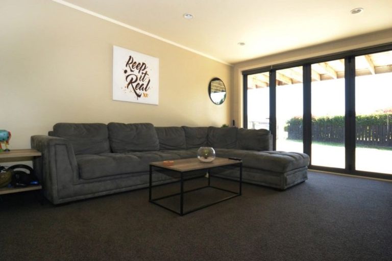 Photo of property in 2 Knox Place, Leamington, Cambridge, 3432