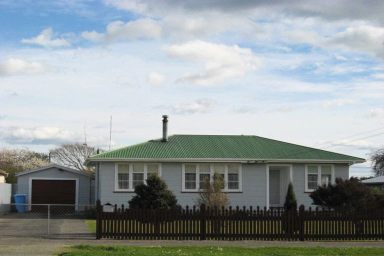 Photo of property in 28 Stout Street, Shannon, 4821