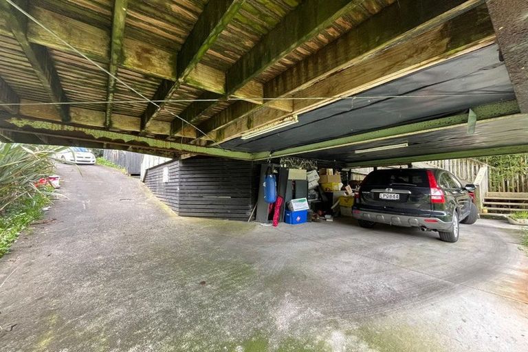 Photo of property in 28 Glengarry Road, Glen Eden, Auckland, 0602