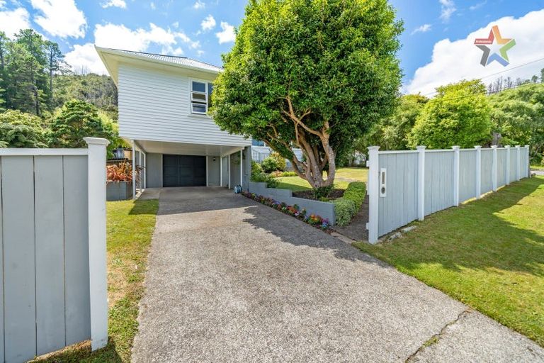 Photo of property in 97 Manuka Street, Stokes Valley, Lower Hutt, 5019