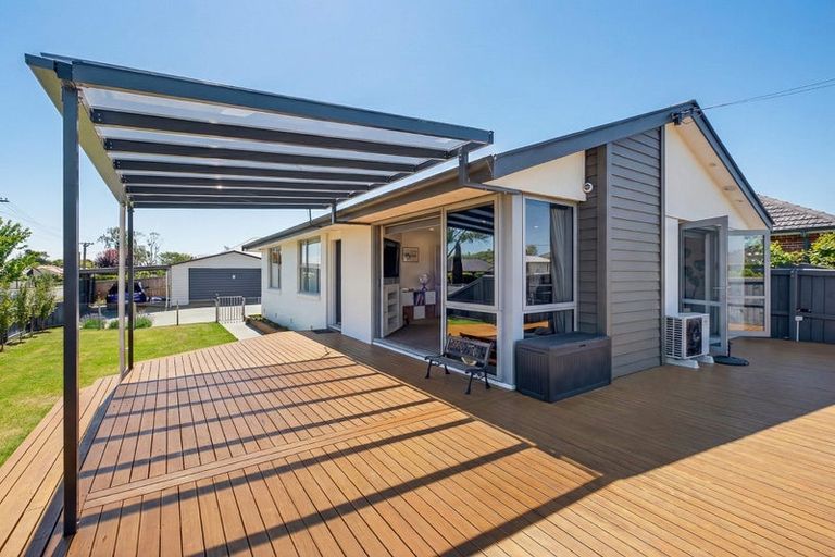 Photo of property in 28 Greenhaven Drive, Burwood, Christchurch, 8083